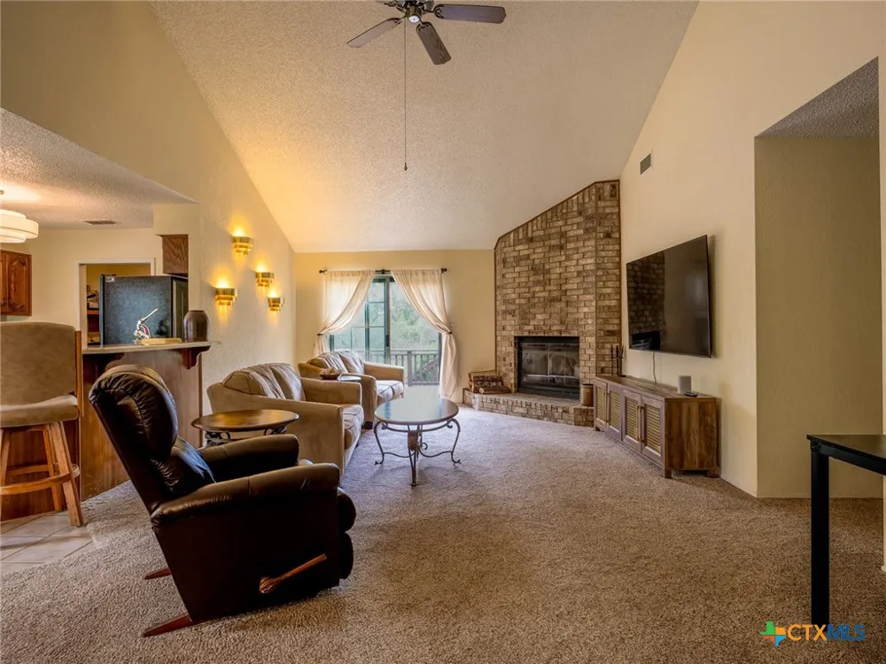 332 Panorama Buchanan Dam, TX 78609