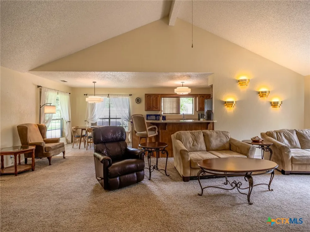332 Panorama Buchanan Dam, TX 78609