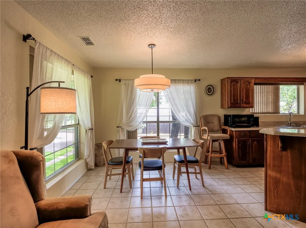 332 Panorama Buchanan Dam, TX 78609