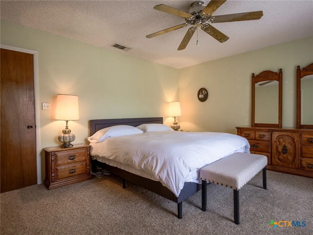332 Panorama Buchanan Dam, TX 78609
