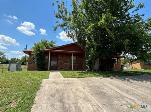 211 Horseshoe Drive