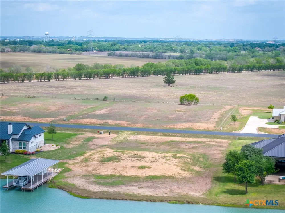 114 River Ranch Circle Martindale, TX 78655