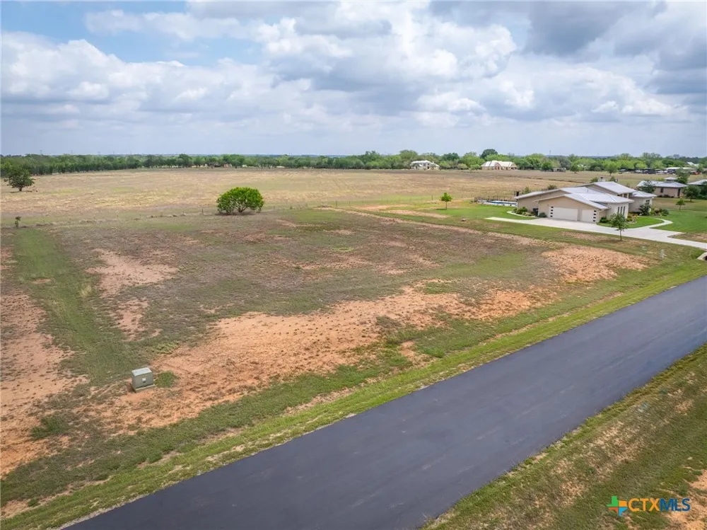 114 River Ranch Circle Martindale, TX 78655