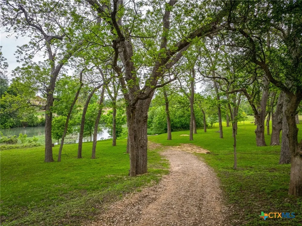 114 River Ranch Circle Martindale, TX 78655