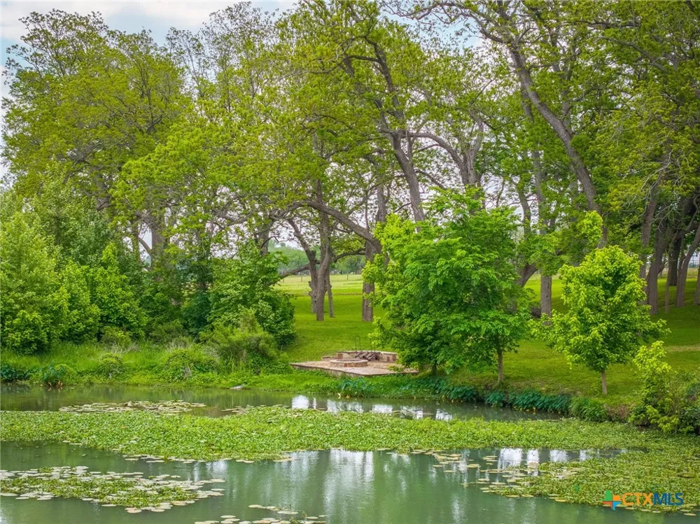 114 River Ranch Circle Martindale, TX 78655
