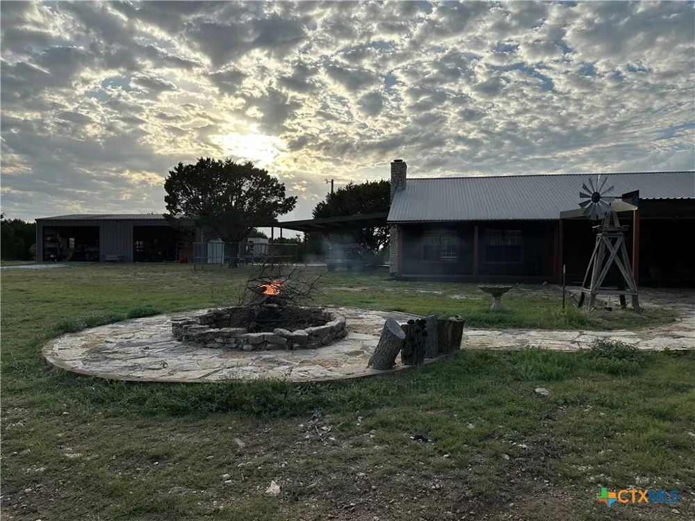 1784 County Road 610 Hamilton, TX 76531