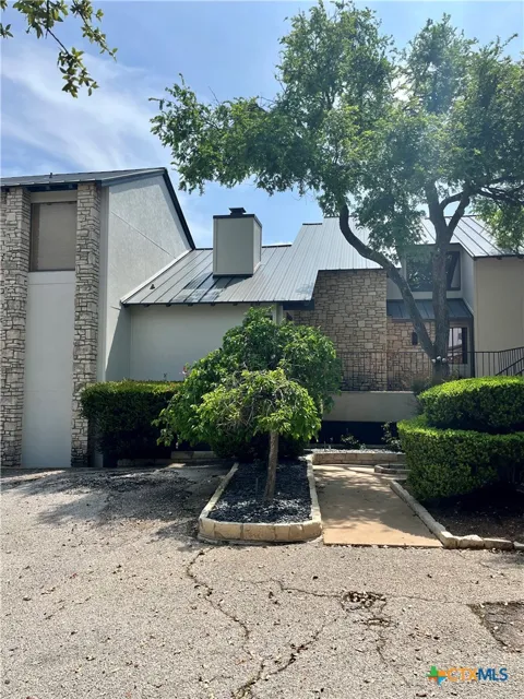 103 Island Drive #8