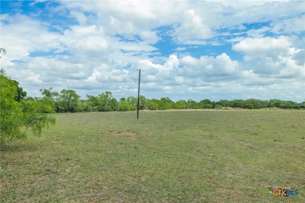 9765 State Park Road Lockhart, TX 78644