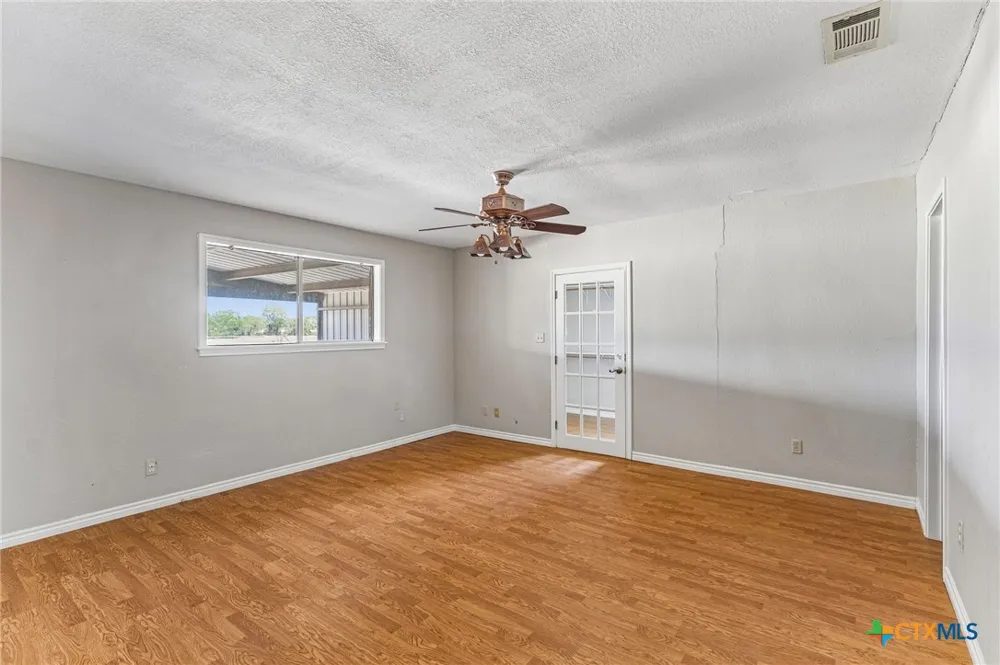 9765 State Park Road Lockhart, TX 78644