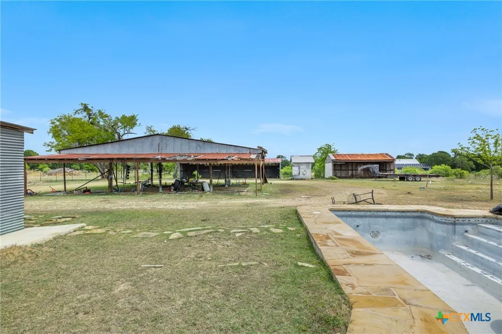 9765 State Park Road Lockhart, TX 78644