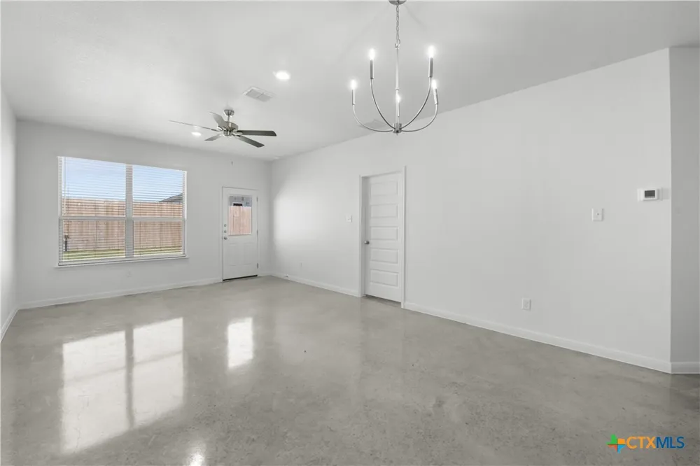 643 Pacific Crest Trail Copperas Cove, TX 76522