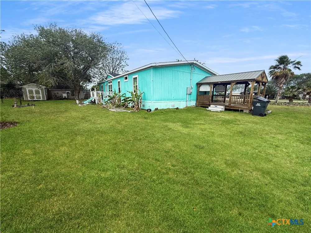 112 Vivian Stevens Street Port Lavaca, TX 77979