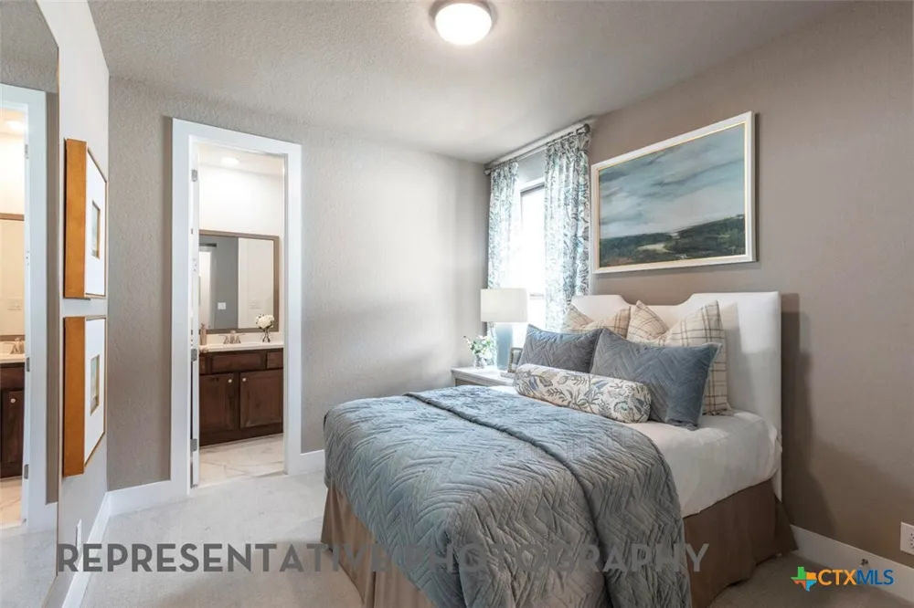 2585 High Ground San Antonio, TX 78245