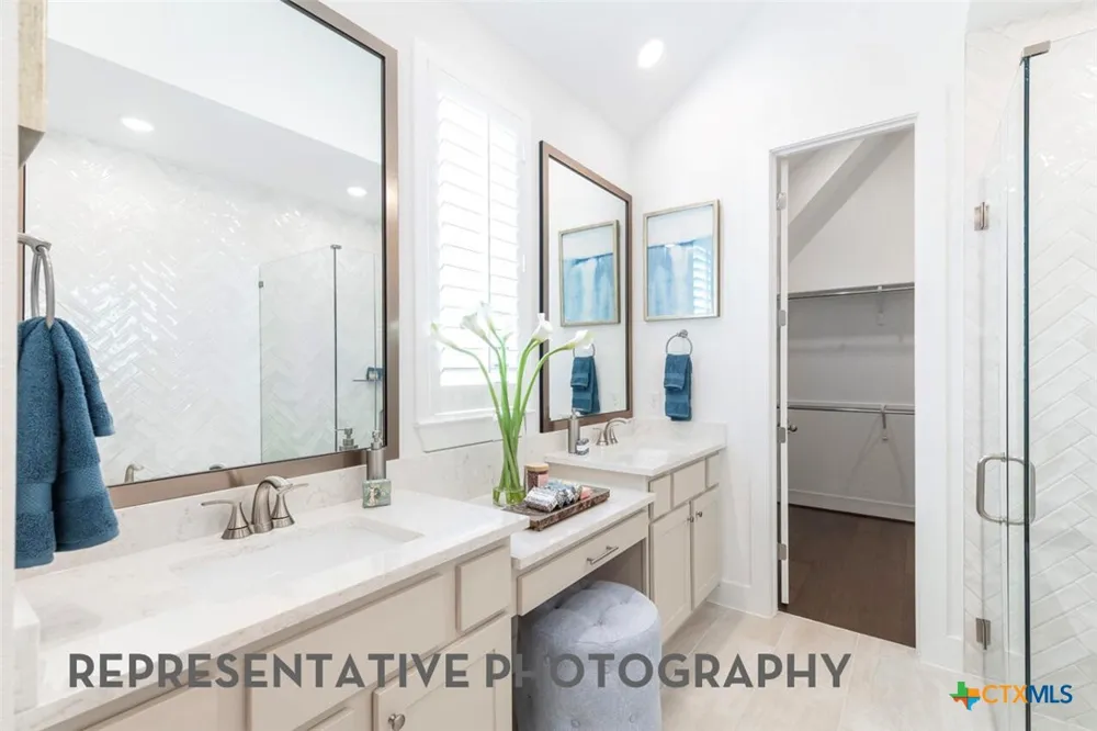 2585 High Ground San Antonio, TX 78245