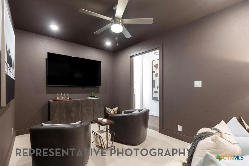 2585 High Ground San Antonio, TX 78245