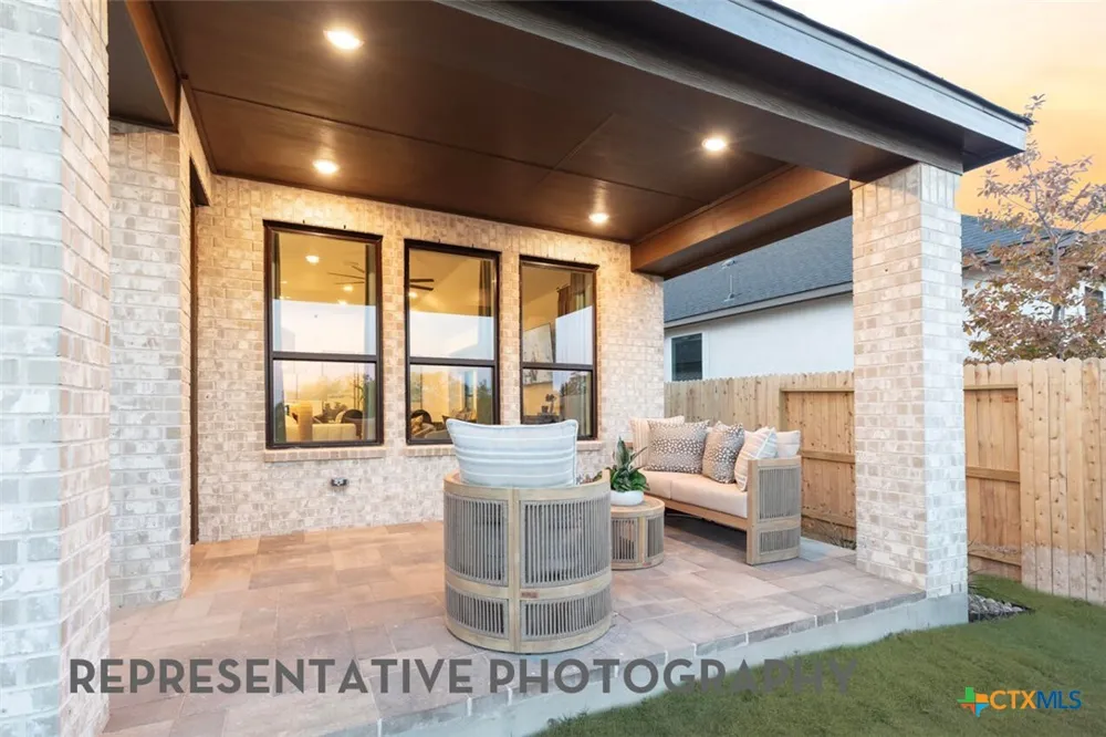 2585 High Ground San Antonio, TX 78245