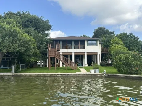 210 Royal George Circle