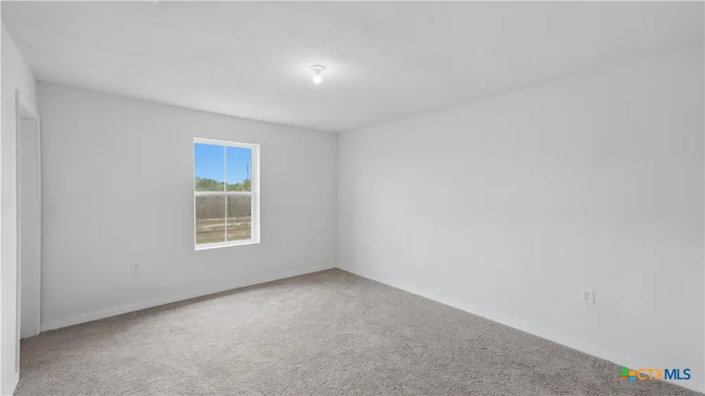 950 Highsmith Road Luling, TX 78648