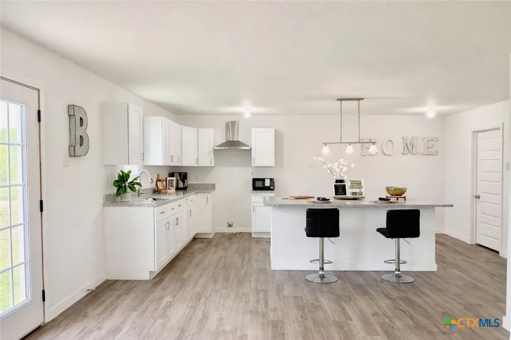 950 Highsmith Road Luling, TX 78648