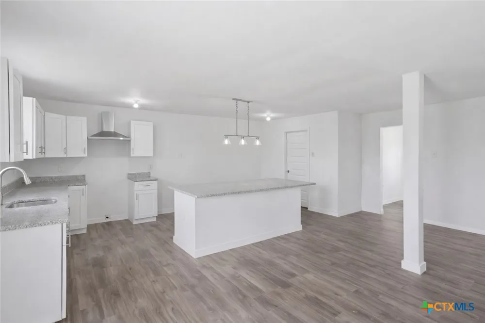 950 Highsmith Road Luling, TX 78648