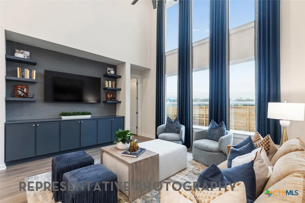 6305 Comanche Moon Trail Austin, TX 78747