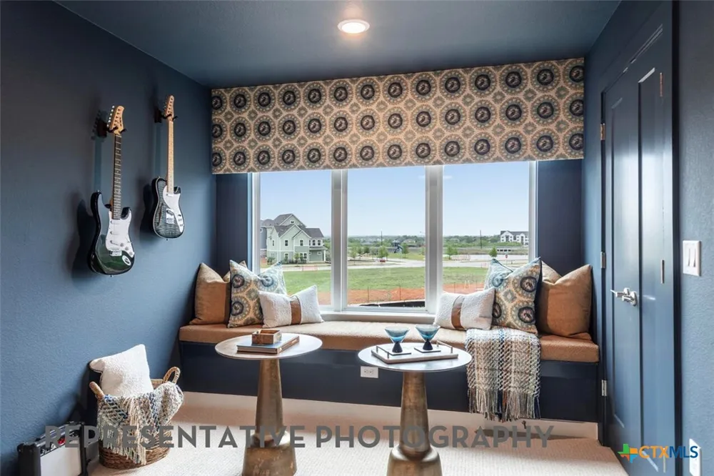 6305 Comanche Moon Trail Austin, TX 78747