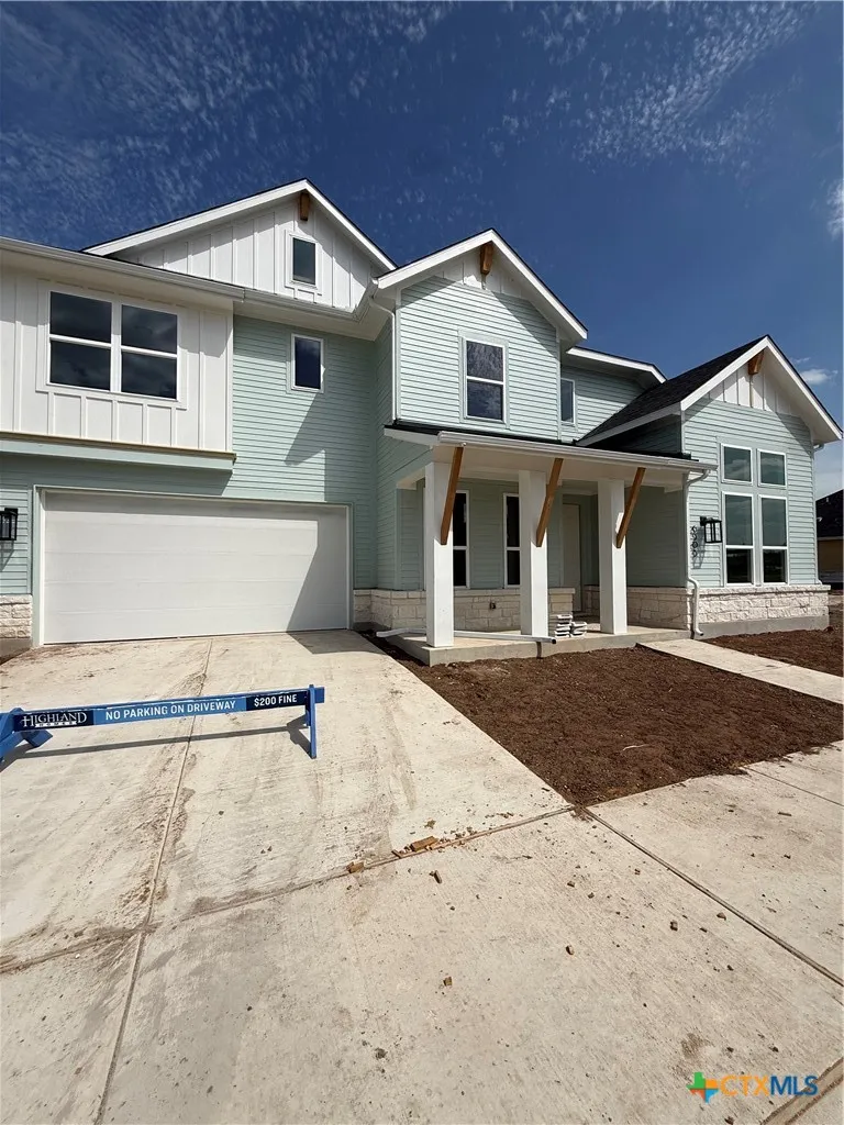 6305 Comanche Moon Trail Austin, TX 78747