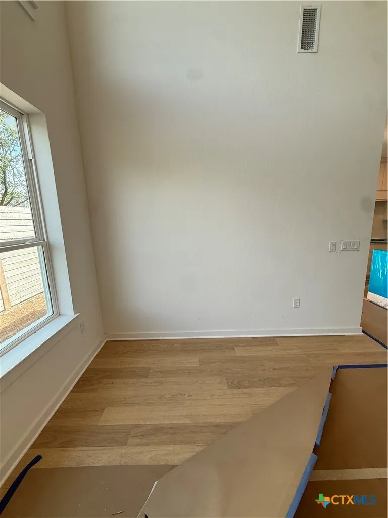 6305 Comanche Moon Trail Austin, TX 78747