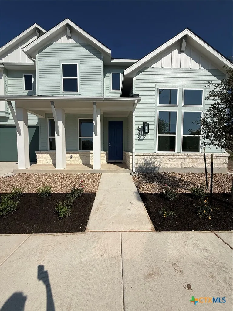 6305 Comanche Moon Trail Austin, TX 78747