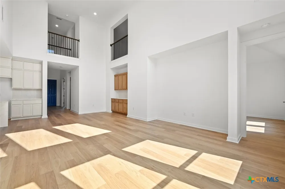 6305 Comanche Moon Trail Austin, TX 78747