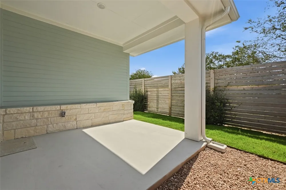 6305 Comanche Moon Trail Austin, TX 78747