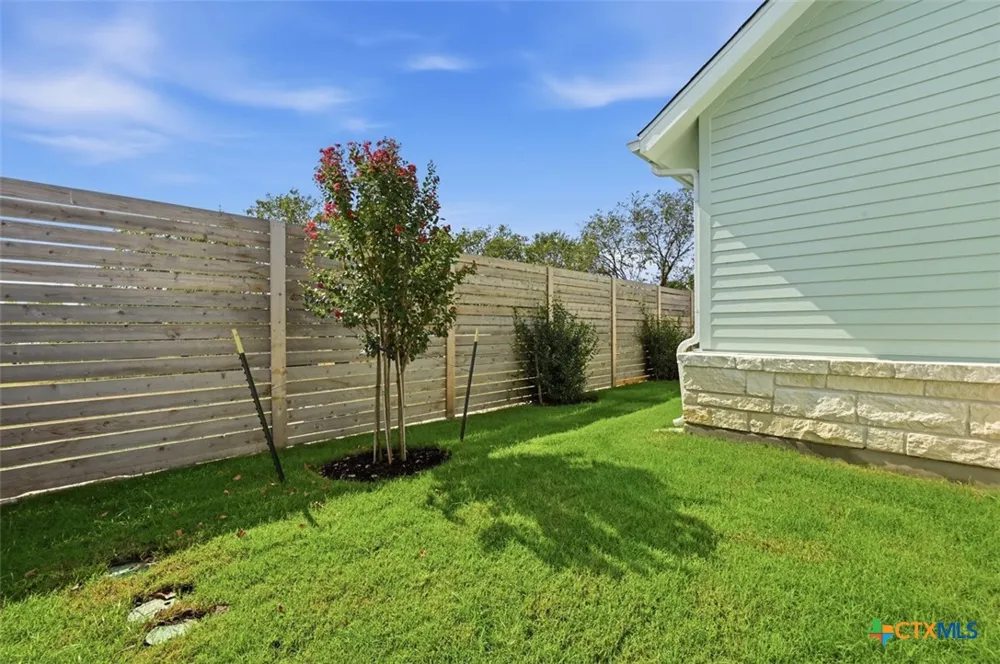 6305 Comanche Moon Trail Austin, TX 78747