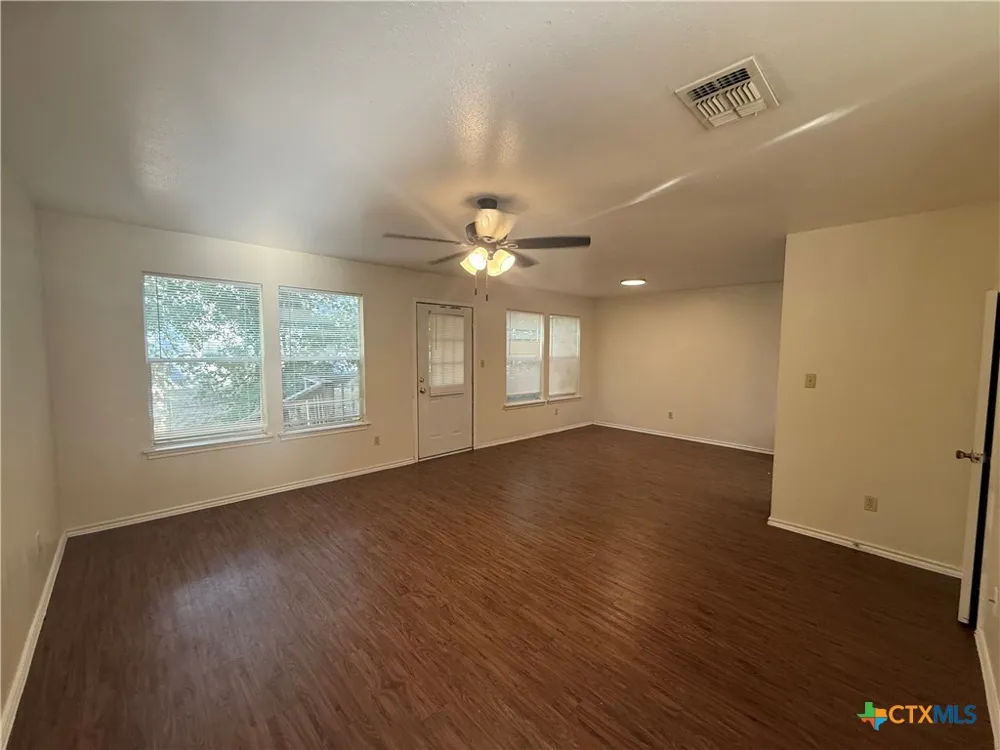 1000 Sagewood Trail #1000 San Marcos, TX 78666