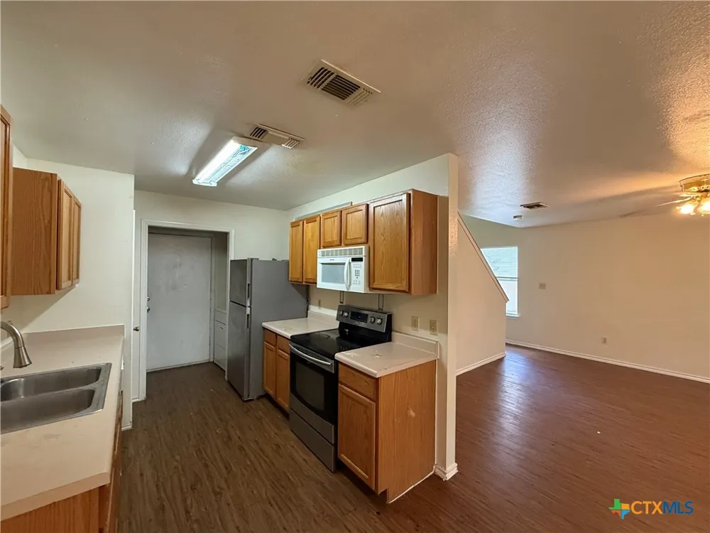 1000 Sagewood Trail #1000 San Marcos, TX 78666