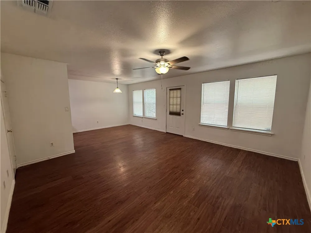 1000 Sagewood Trail #1000 San Marcos, TX 78666