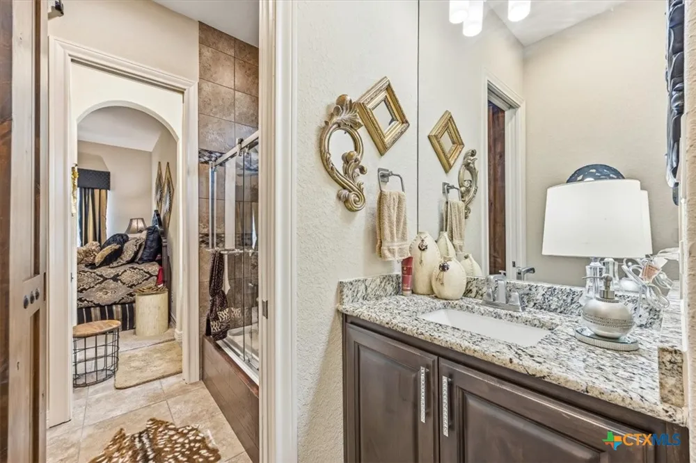 1930 Rothschild New Braunfels, TX 78132