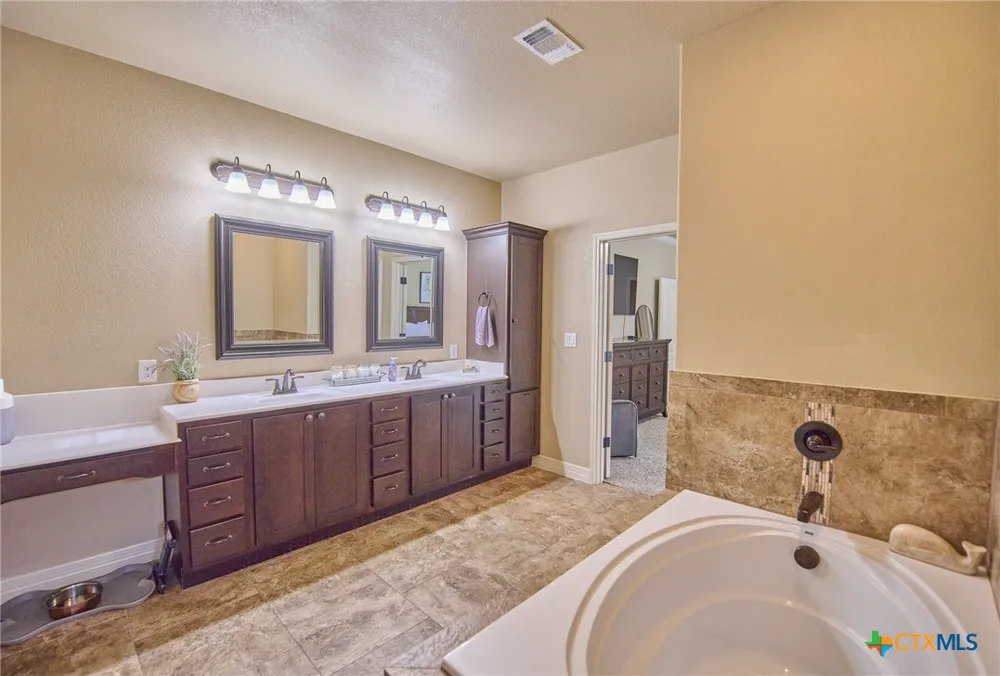 7804 Preston Hollow Drive Killeen, TX 76542