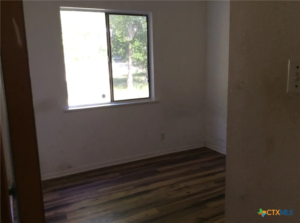 606 Woodworth Street Cuero, TX 77954