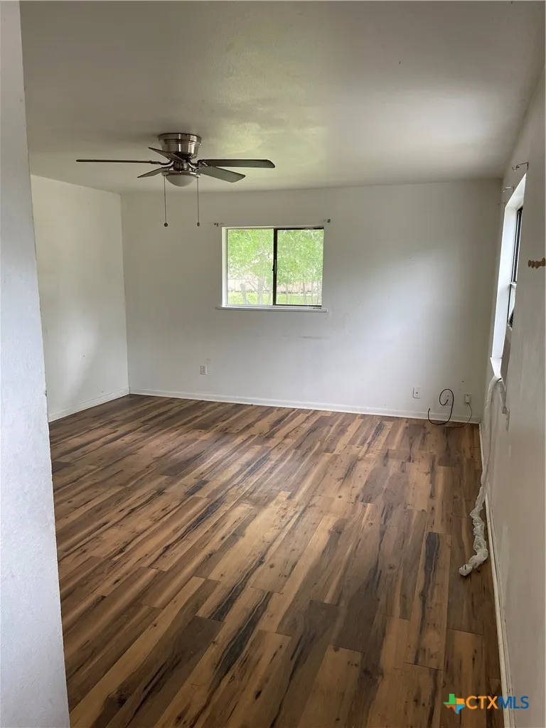 606 Woodworth Street Cuero, TX 77954