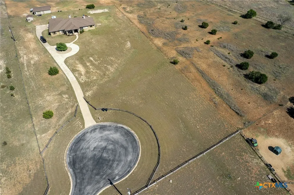 200 Stonehouse Drive Liberty Hill, TX 78642