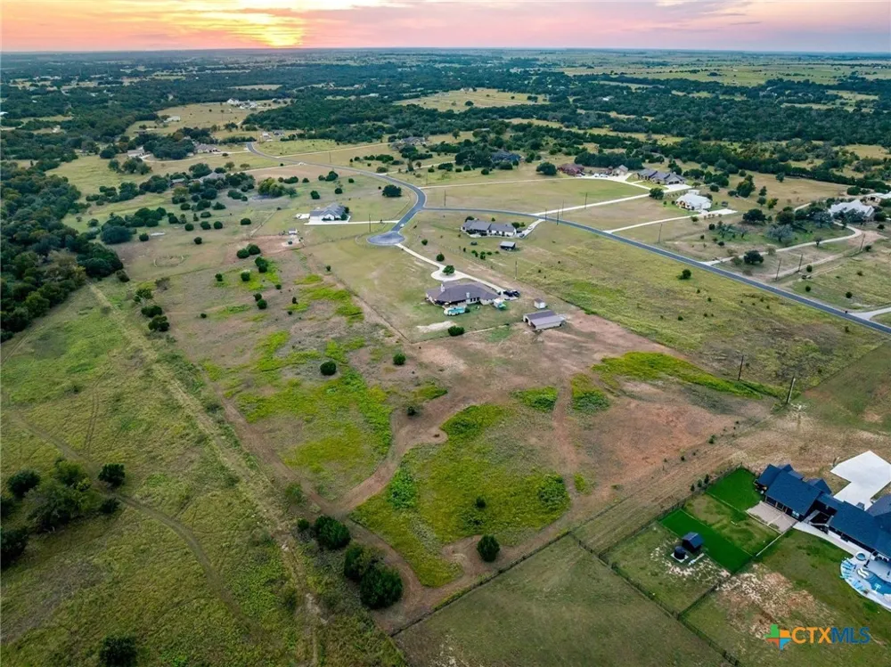 200 Stonehouse Drive Liberty Hill, TX 78642