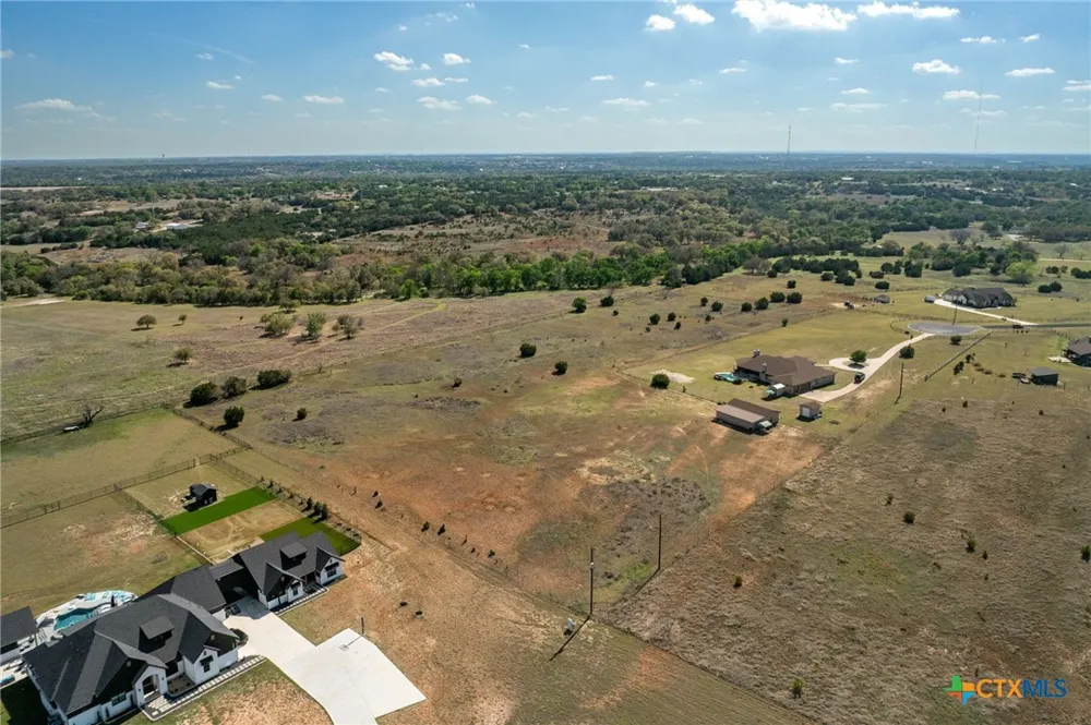 200 Stonehouse Drive Liberty Hill, TX 78642