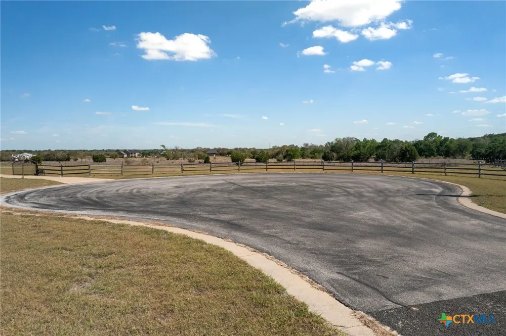 200 Stonehouse Drive Liberty Hill, TX 78642