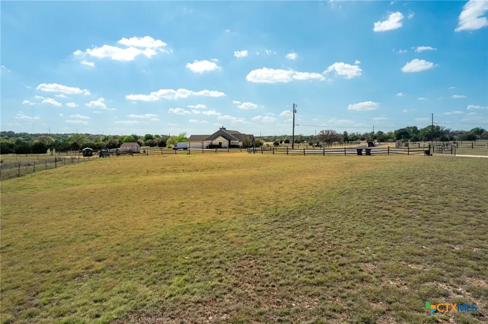 200 Stonehouse Drive Liberty Hill, TX 78642