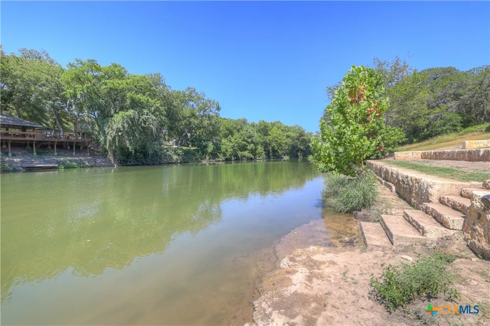 263 Paradise Hills New Braunfels, TX 78132
