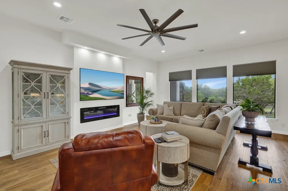 105 John Bird Blanco, TX 78606