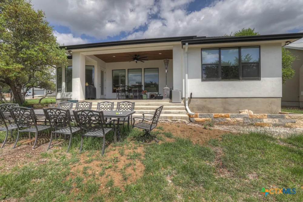 105 John Bird Blanco, TX 78606