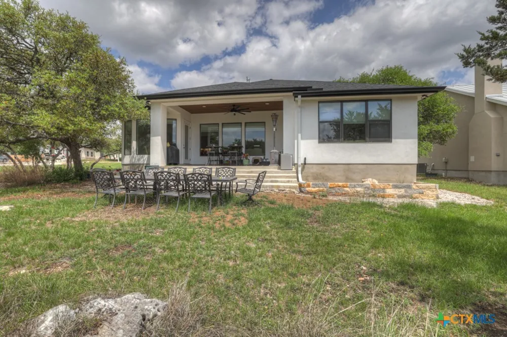 105 John Bird Blanco, TX 78606