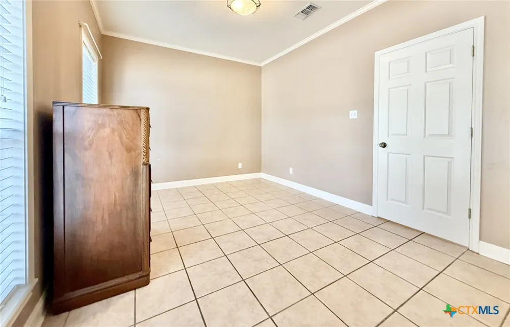 415 S Trinity Street Edna, TX 77957