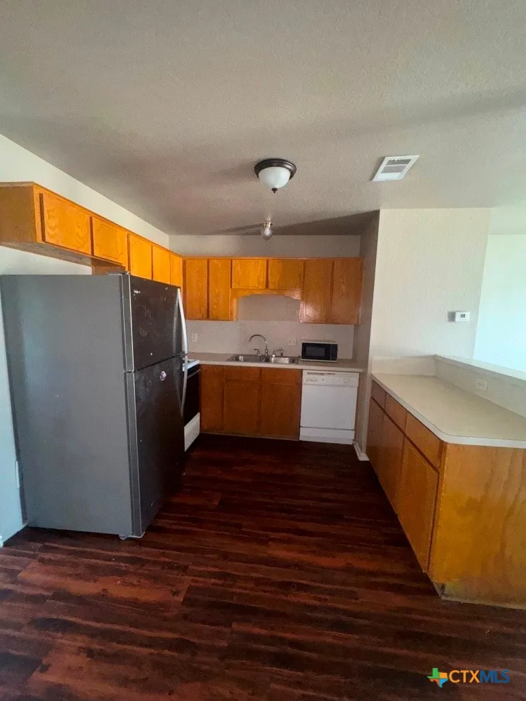 4002 Doraine Court #B Killeen, TX 76549